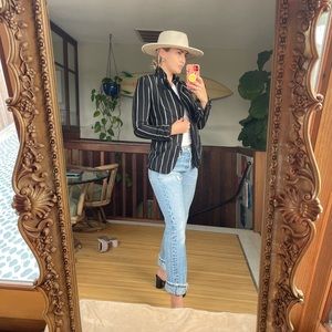 ✨SOLD✨ A New Day Linen Blazer